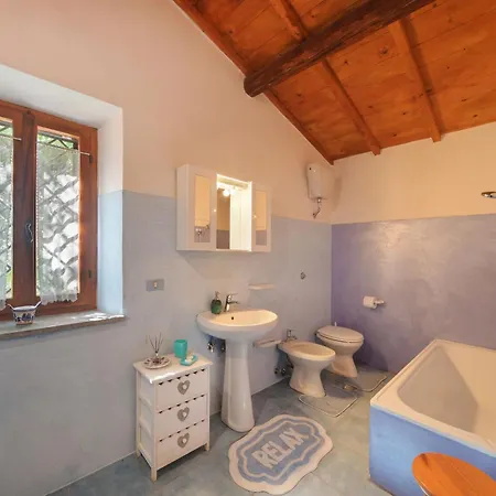 Vepres By Interhome * Massa Martana